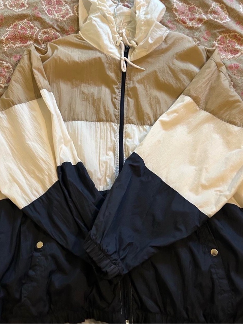 Vintage Colorblock Hooded Windbreaker Jacket - Beige, White & Black